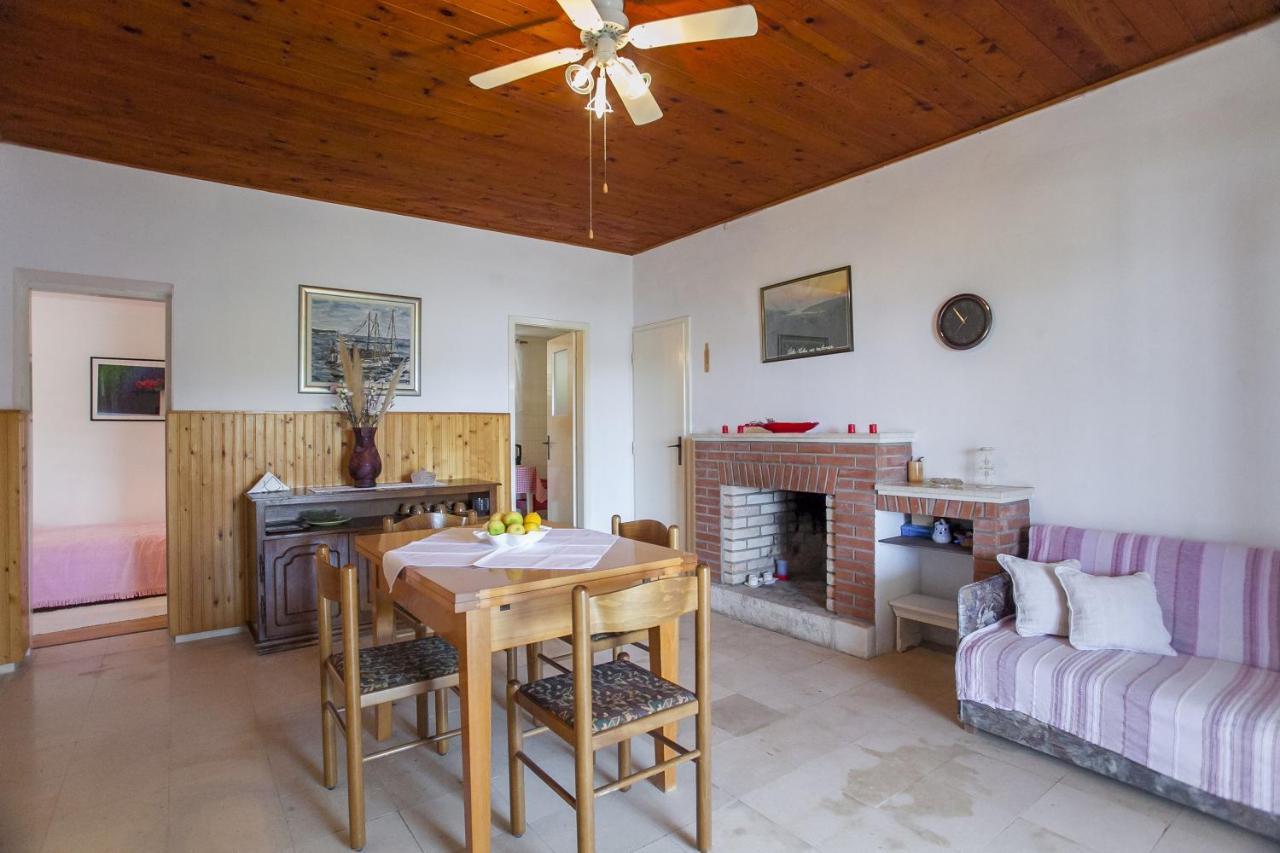 Holiday Home Neda Vela Luka Bagian luar foto