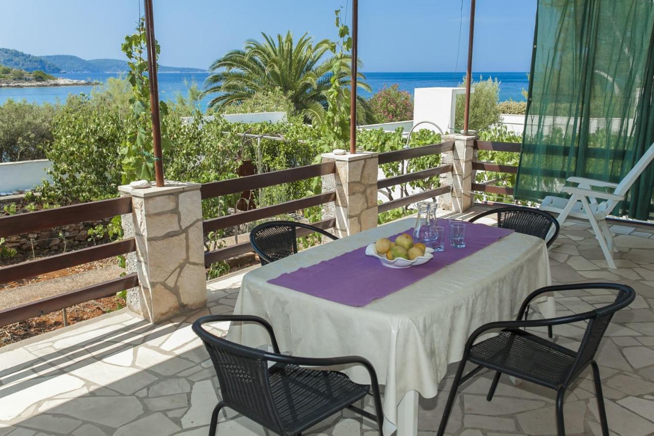 Holiday Home Neda Vela Luka Bagian luar foto