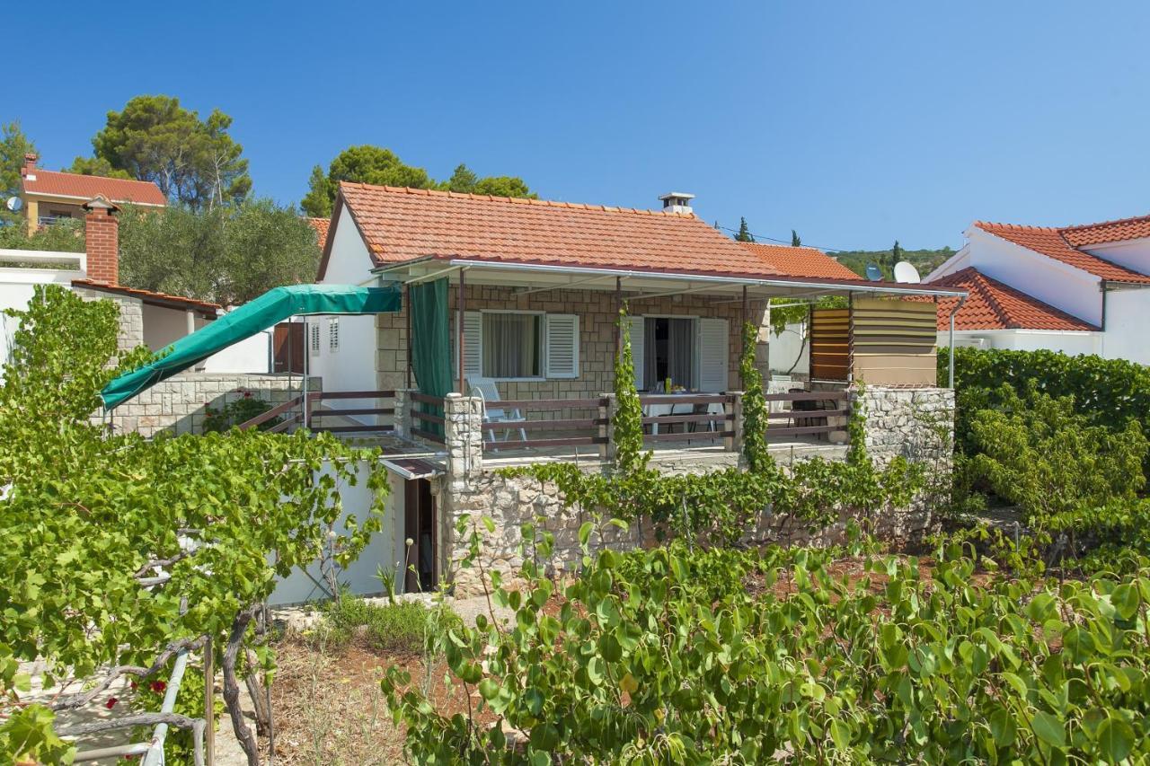 Holiday Home Neda Vela Luka Bagian luar foto