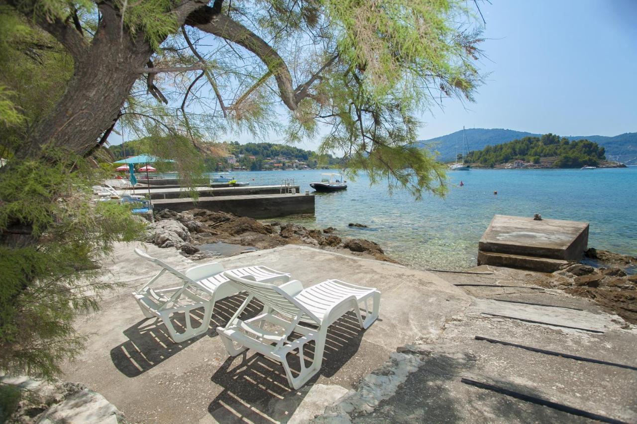 Holiday Home Neda Vela Luka Bagian luar foto