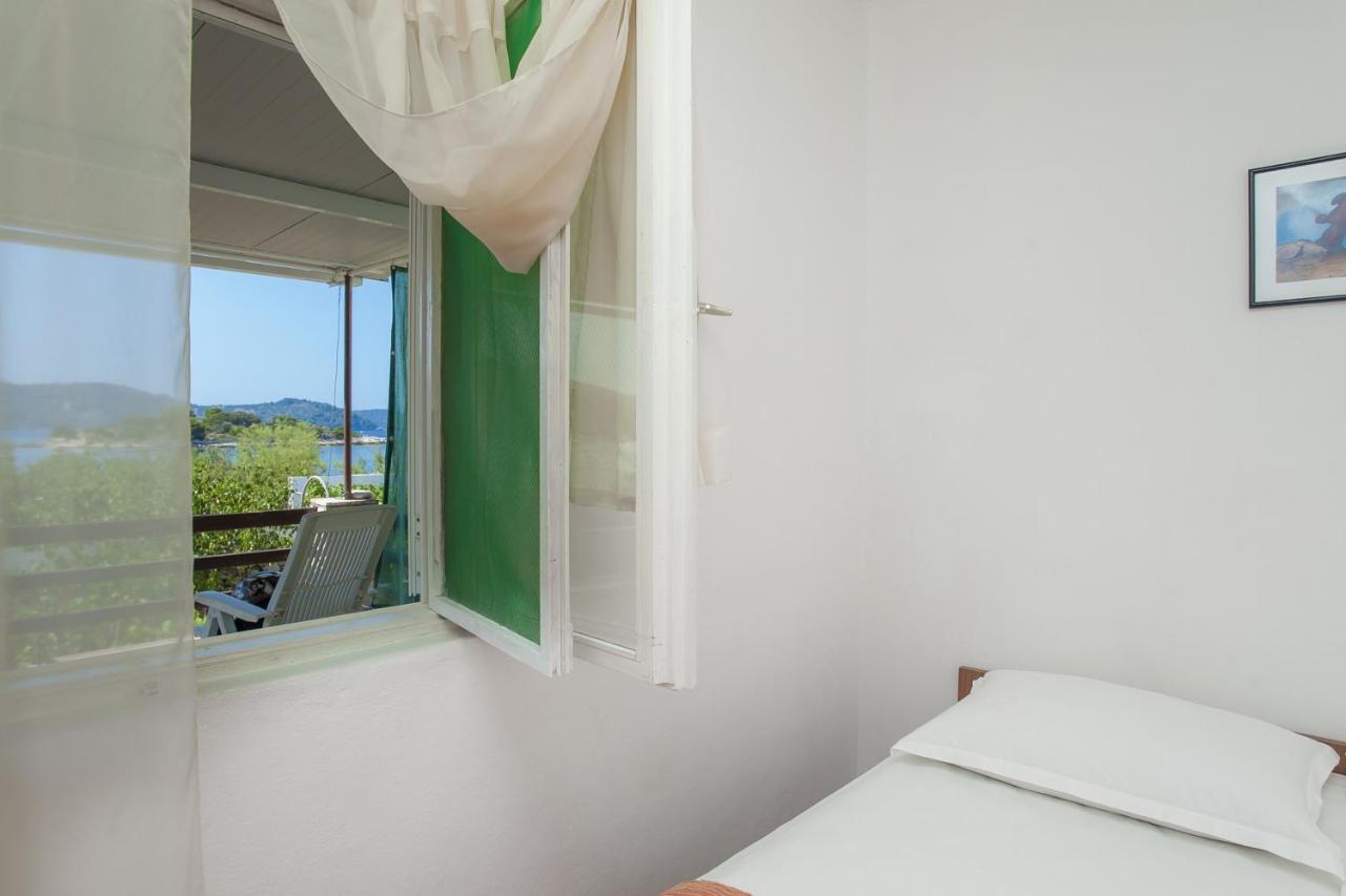Holiday Home Neda Vela Luka Bagian luar foto
